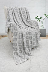 Geometric Gray Thermal Blanket 72x90 Inches | 300 GSM DZ-11