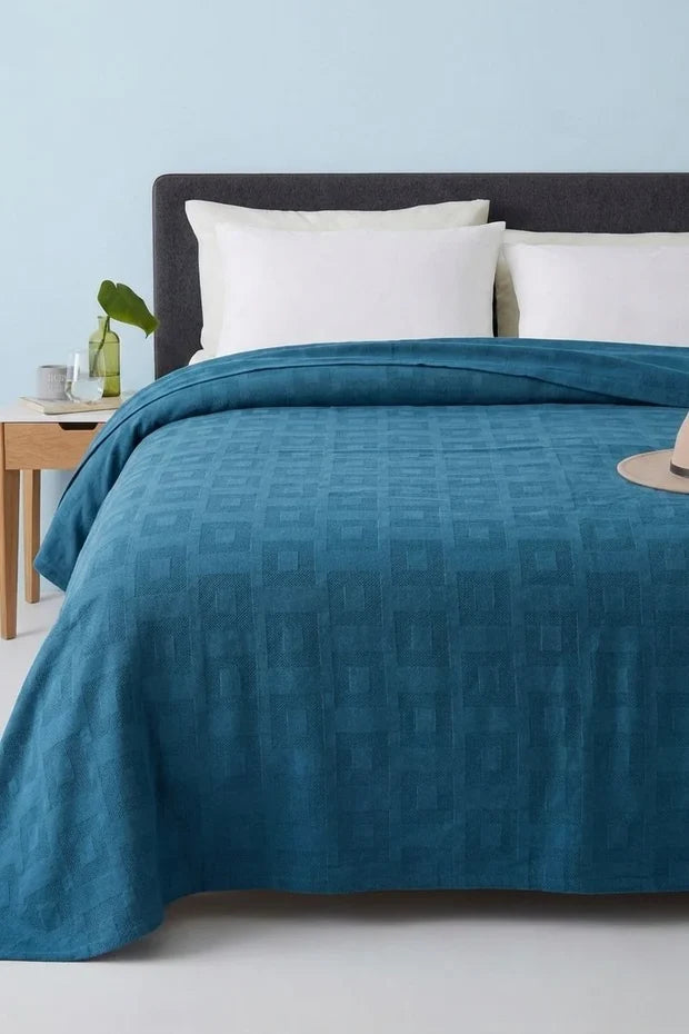 Cozy Deep Blue Geometric Thermal Blanket 72x90 Inches | 300 GSM DZ-14