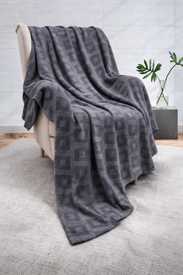 Elegant Dark Gray Geometric Thermal Blanket 72x90 Inches | 300 GSM DZ-13
