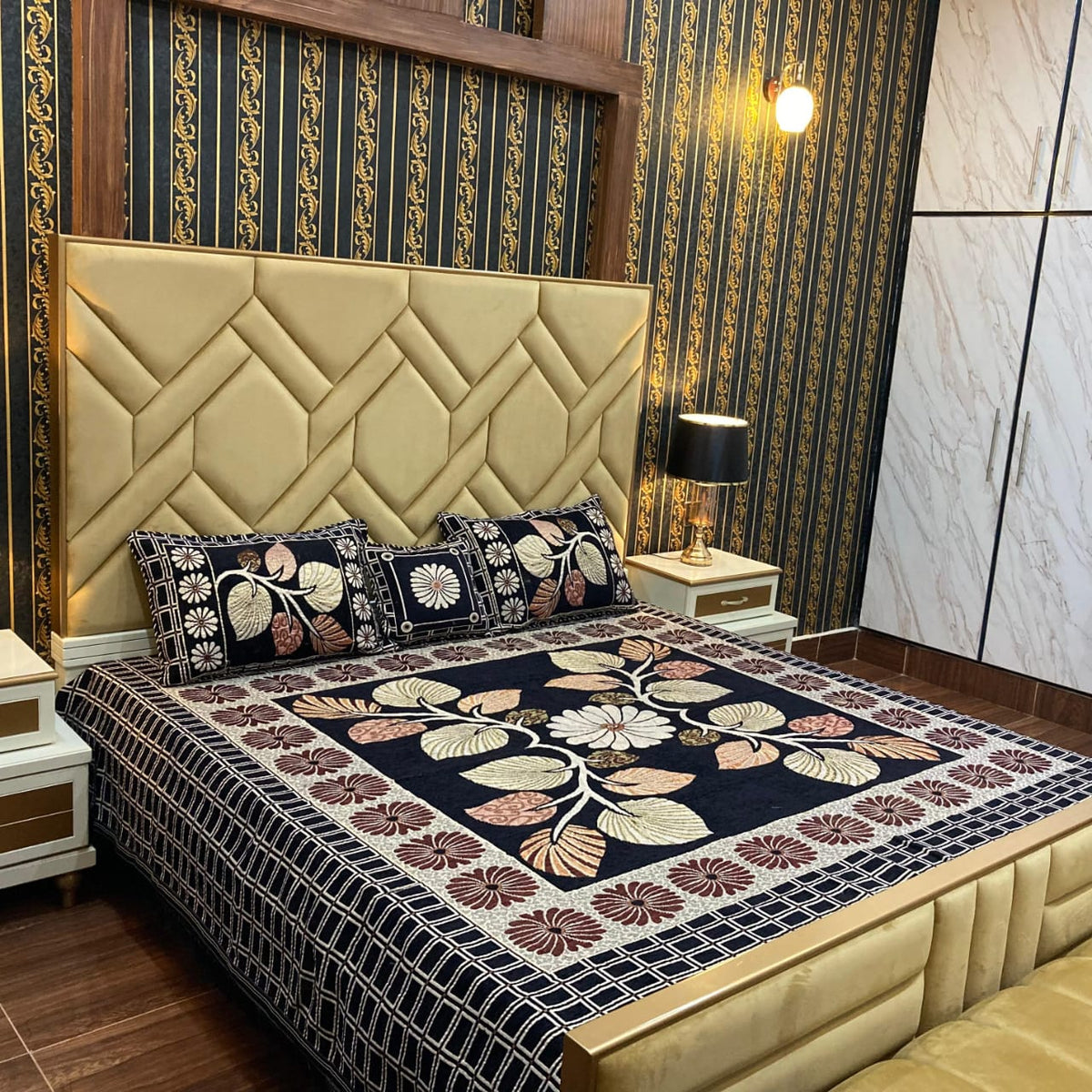 Velvet Bridal Bedsheet Set-4 Pcs Nishat-6589