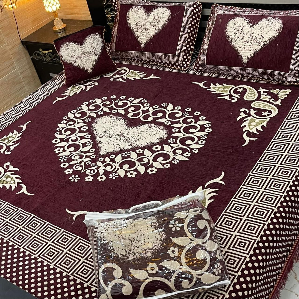 Velvet Bridal Bedsheet Set-4 Pcs Nishat-6604